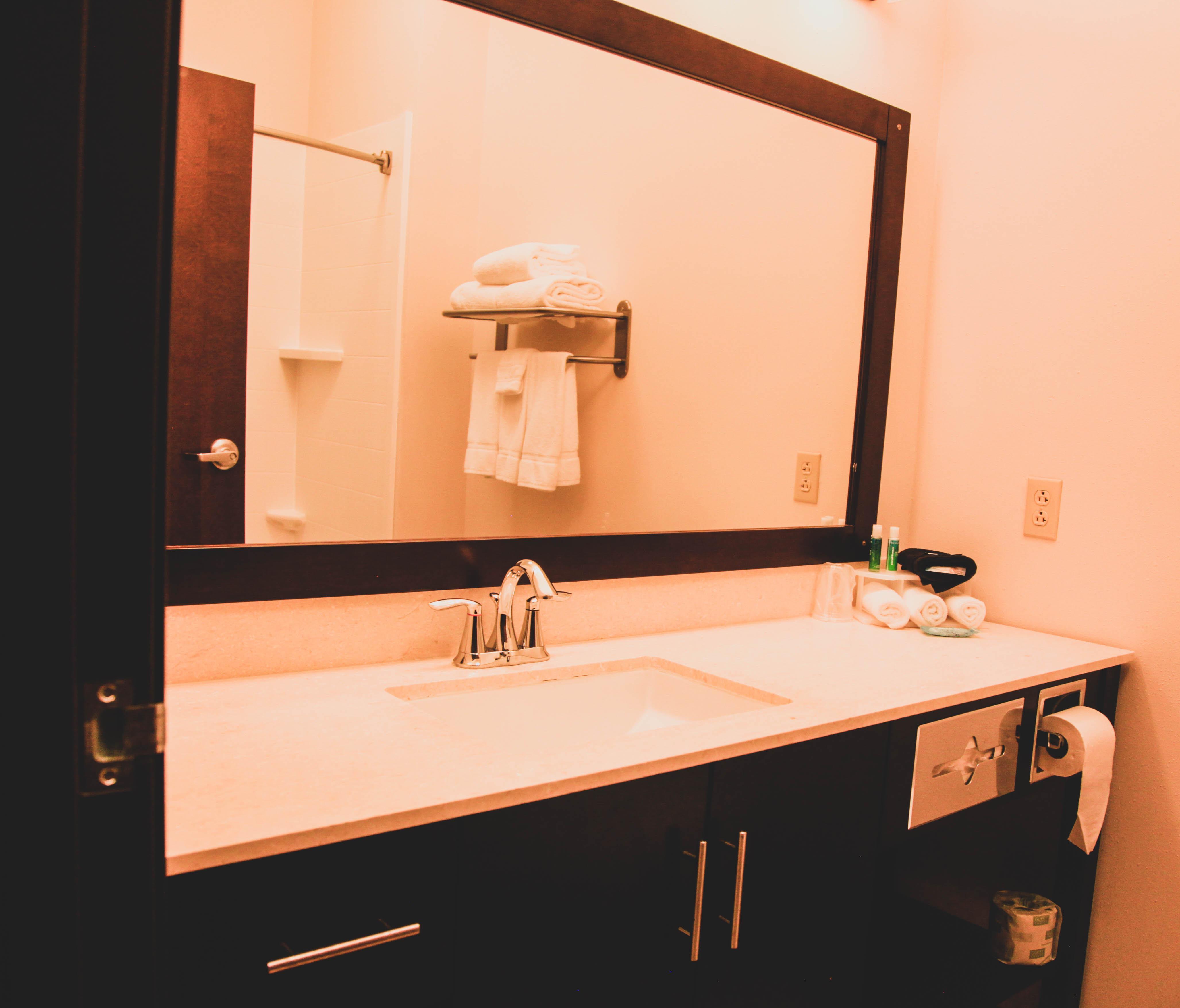 Holiday Inn Express & Suites Cumberland - La Vale By Ihg Exteriér fotografie
