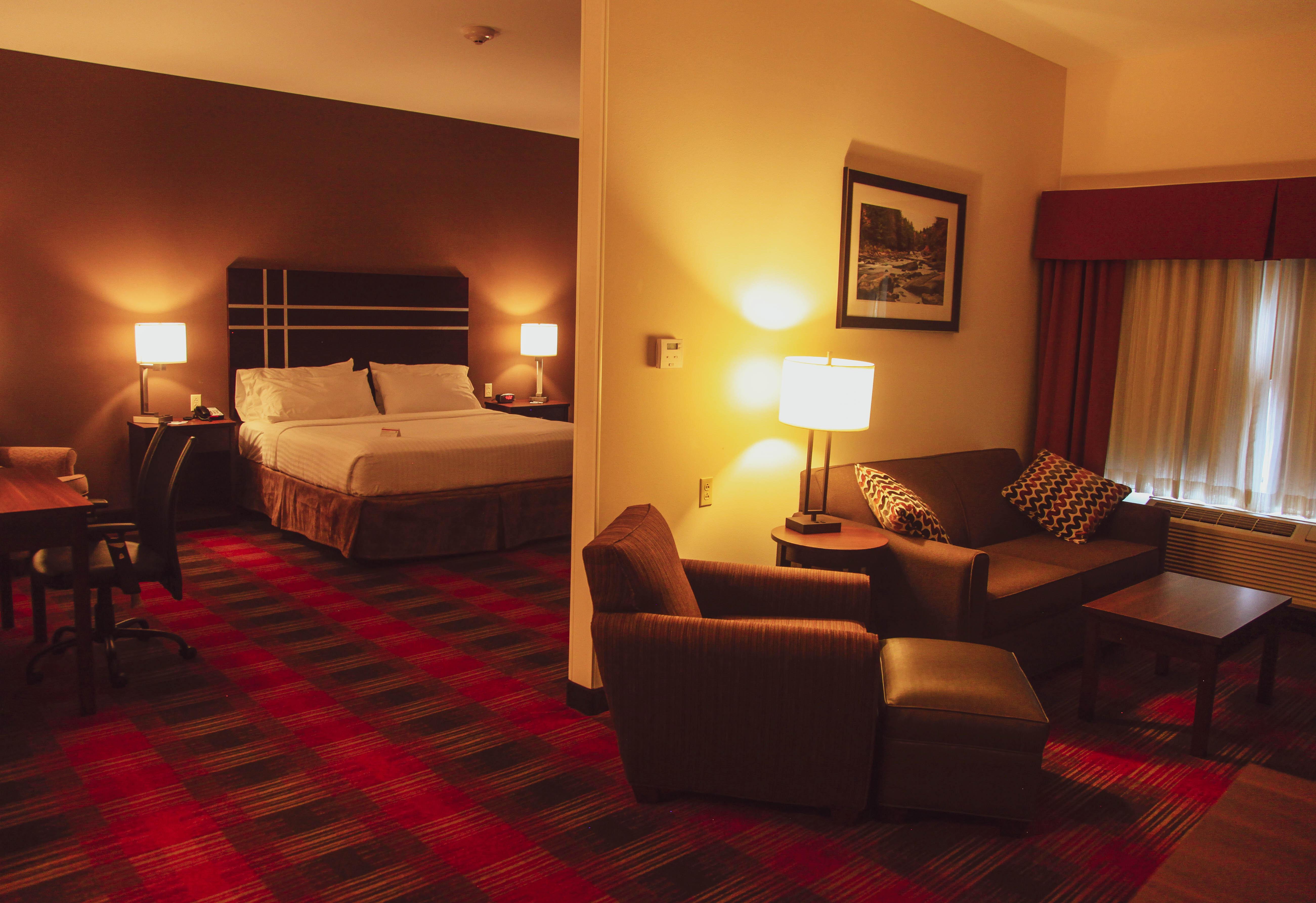 Holiday Inn Express & Suites Cumberland - La Vale By Ihg Exteriér fotografie