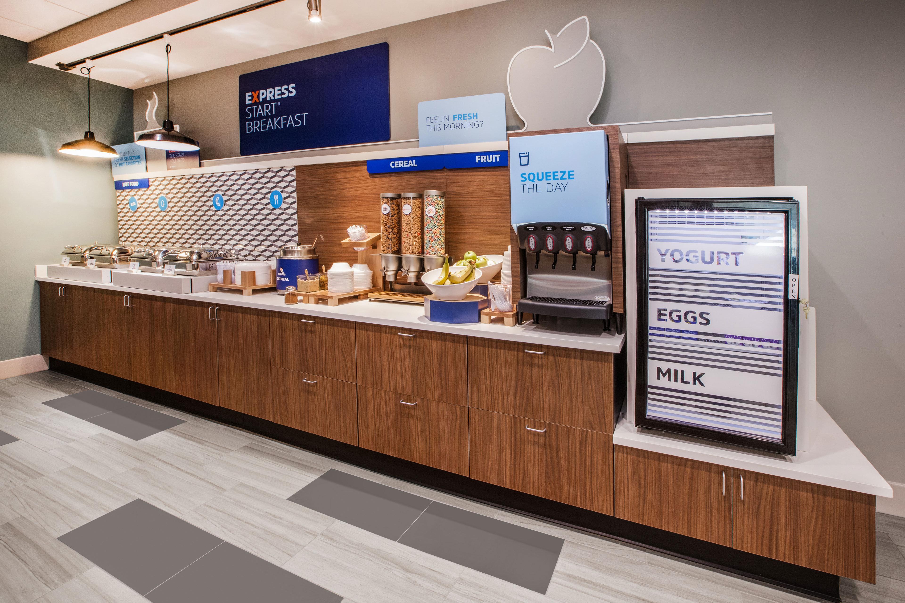 Holiday Inn Express & Suites Cumberland - La Vale By Ihg Exteriér fotografie