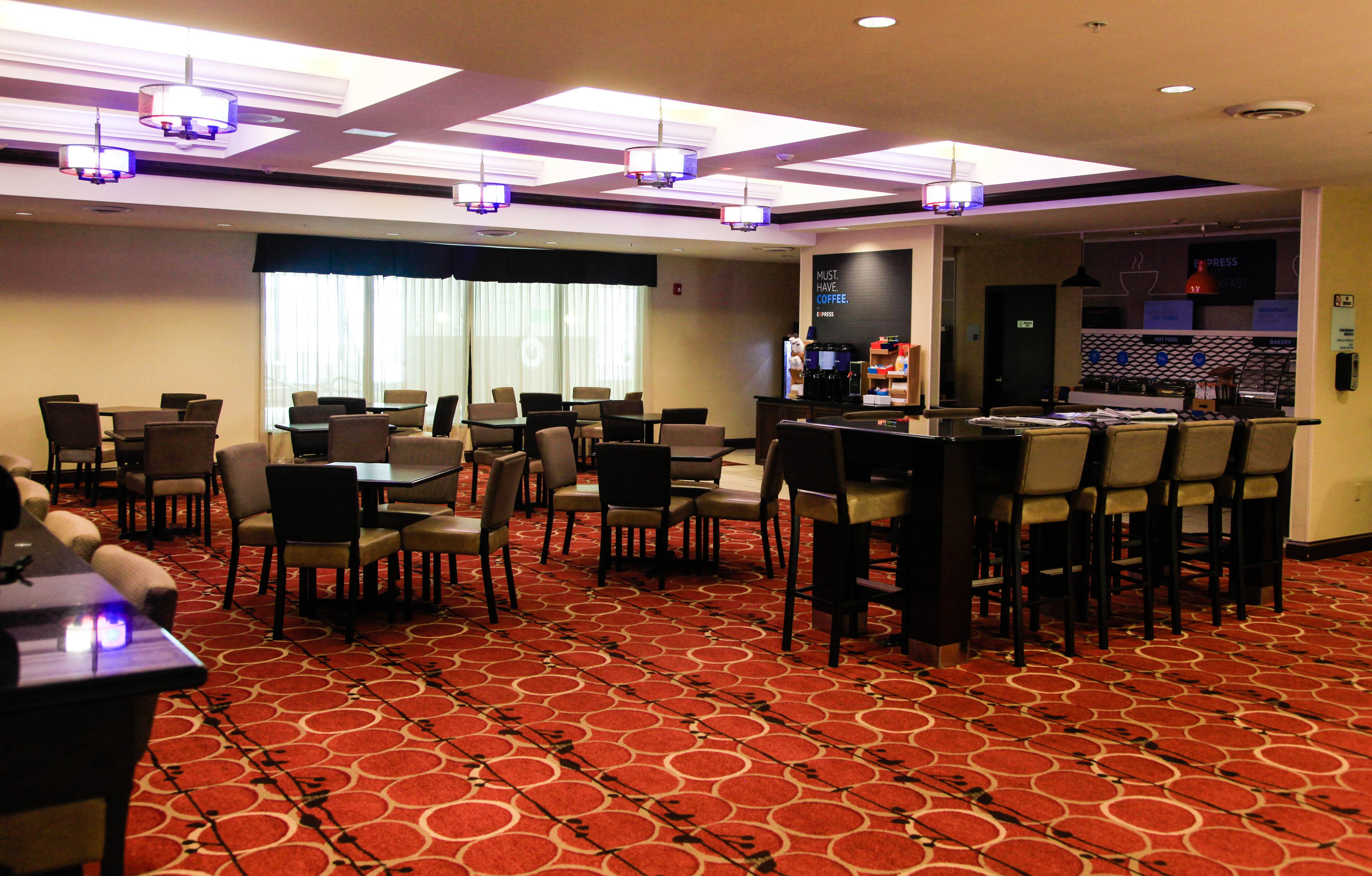 Holiday Inn Express & Suites Cumberland - La Vale By Ihg Exteriér fotografie