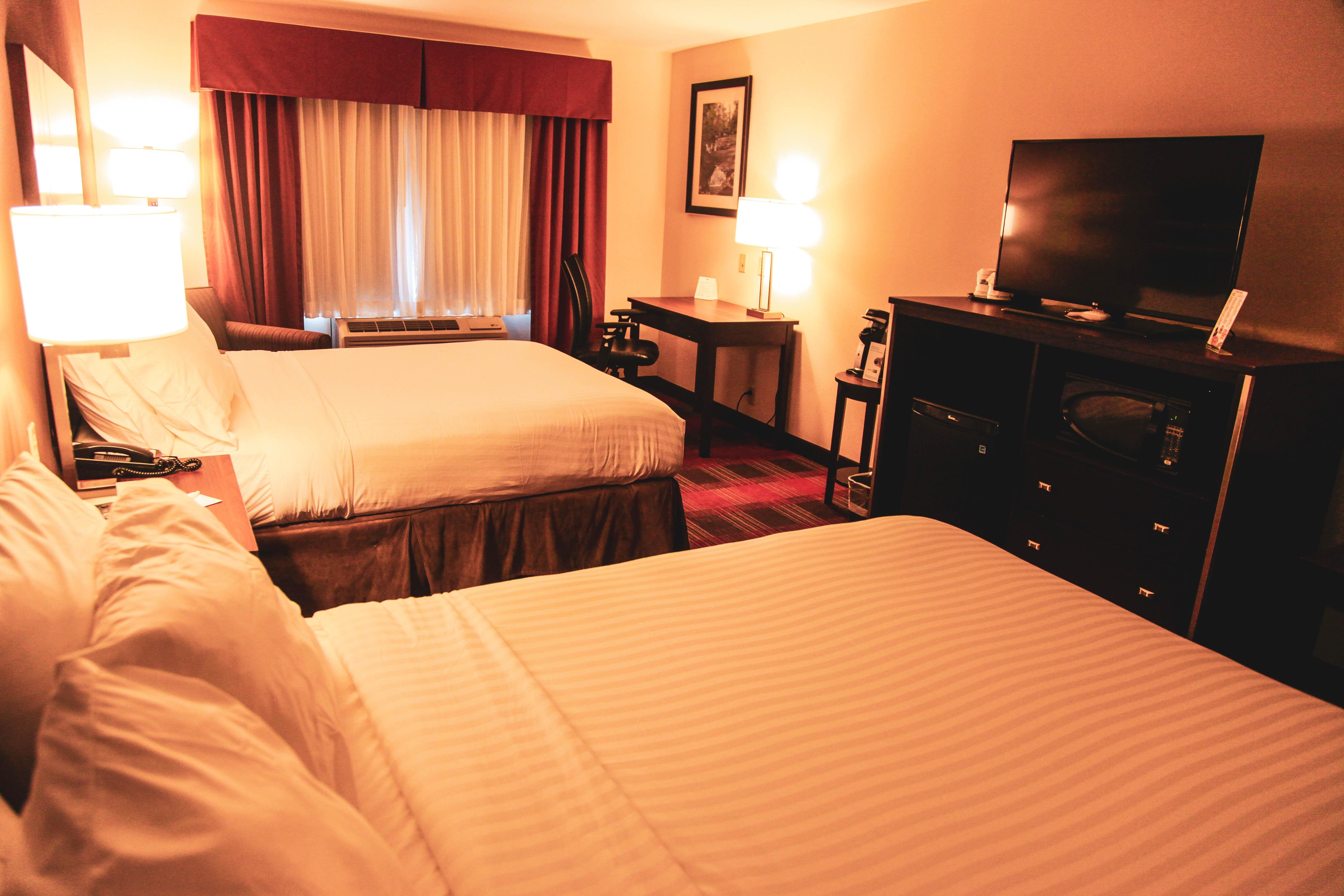 Holiday Inn Express & Suites Cumberland - La Vale By Ihg Exteriér fotografie