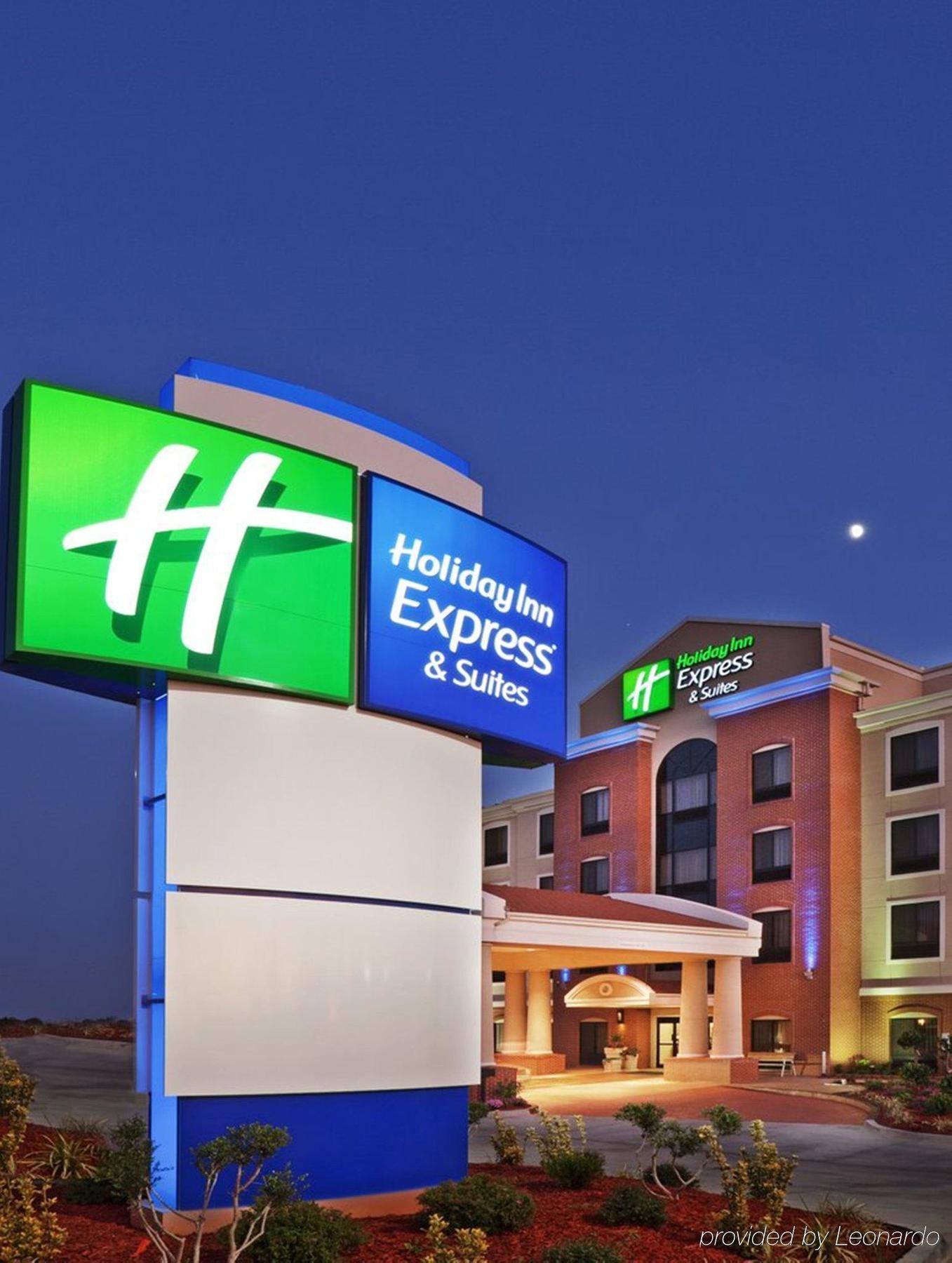 Holiday Inn Express & Suites Cumberland - La Vale By Ihg Exteriér fotografie