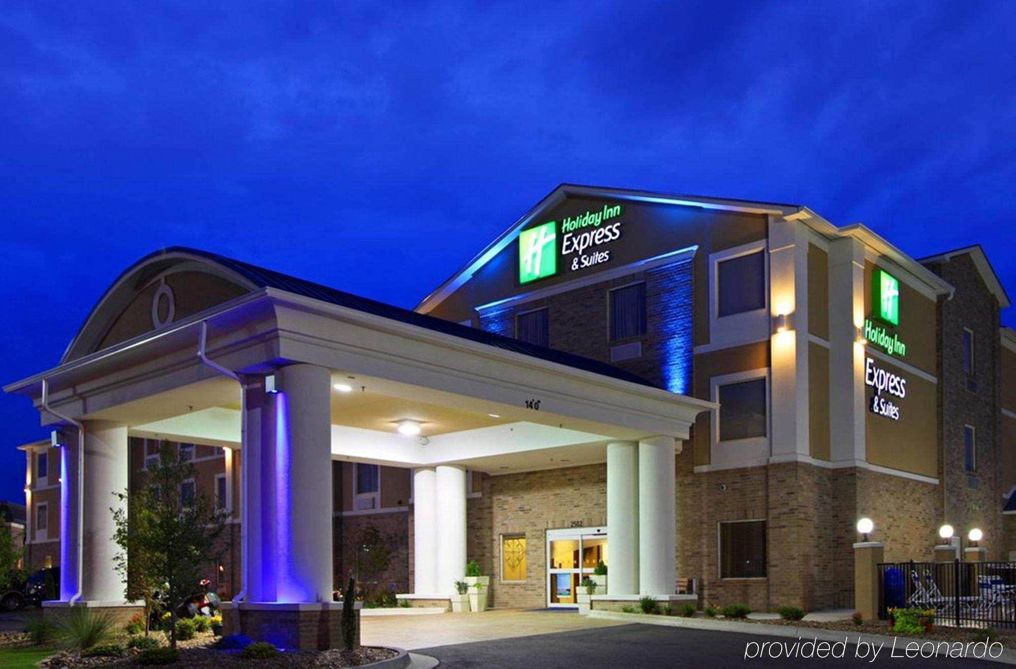 Holiday Inn Express & Suites Cumberland - La Vale By Ihg Exteriér fotografie